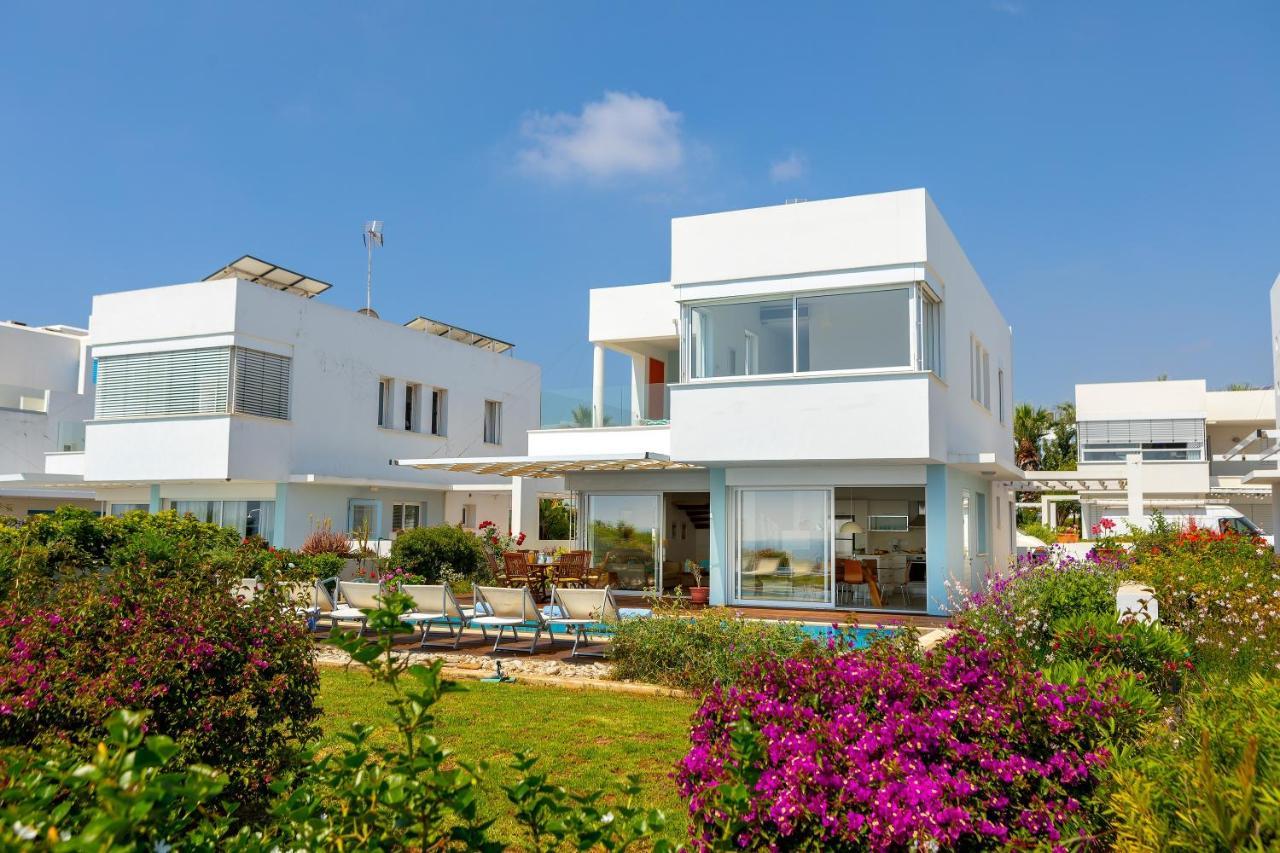 Protaras Beachfront Villa Alia Exterior photo